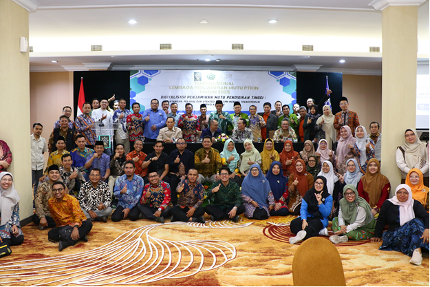 Ketua LPM UIN MY Batusangkar  Dr. Ulya Atsani., S.H., M.Hum., berpartisipasi di Temu Nasional Lembaga Penjaminan Mutu PTKIN 2025 : Digitalisasi Penjaminan Mutu Jadi Sorotan Utama